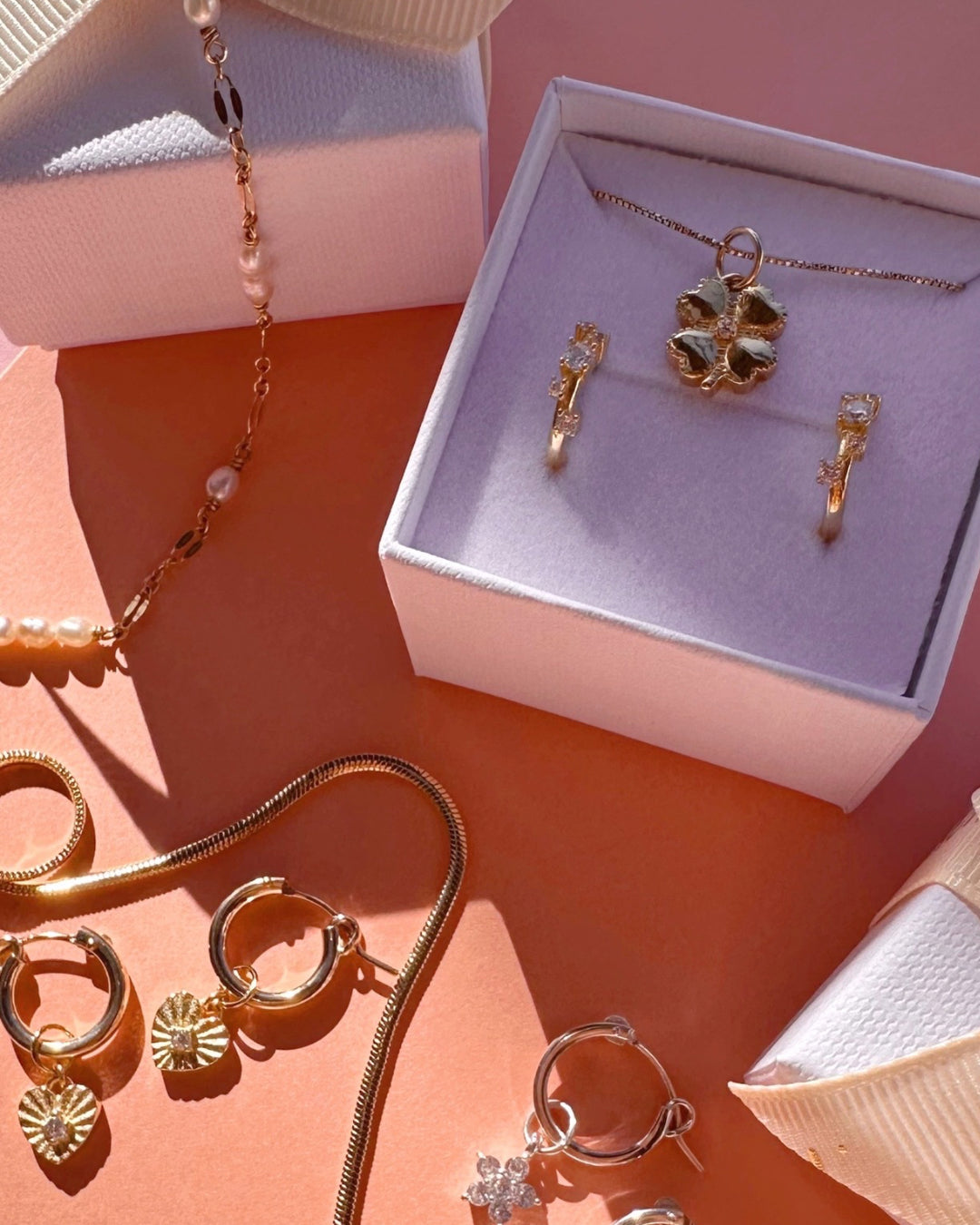Gold jewellery mystery box. Will include 2-3 gold fill jewellery pieces picked at random. Items pick includes necklace, bracelets and earrings.