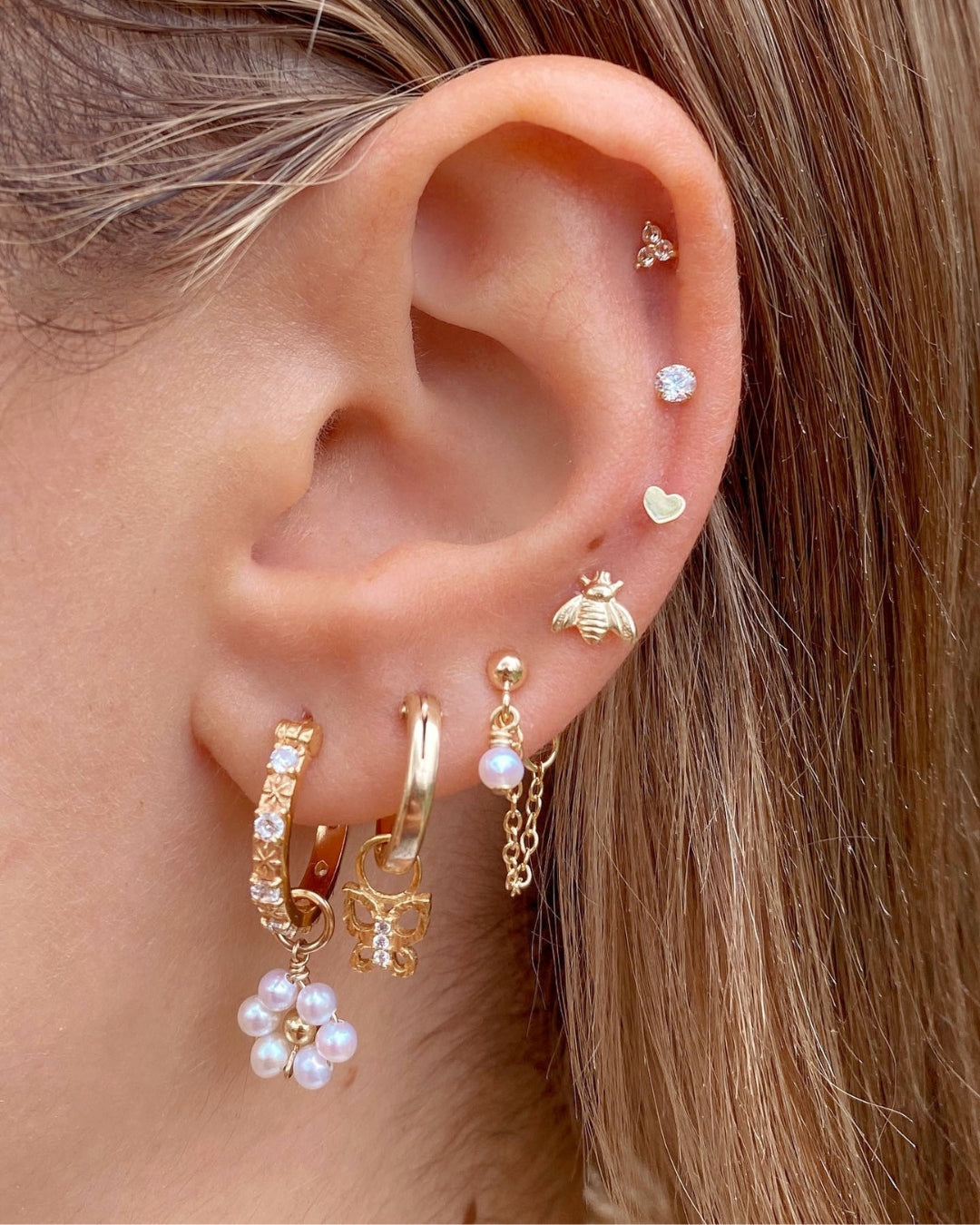 14k yellow solid gold heart stud earrings with butterfly backings