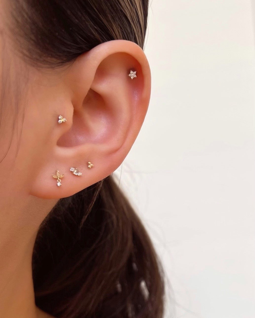 Solid Gold Tri Flatback Stud